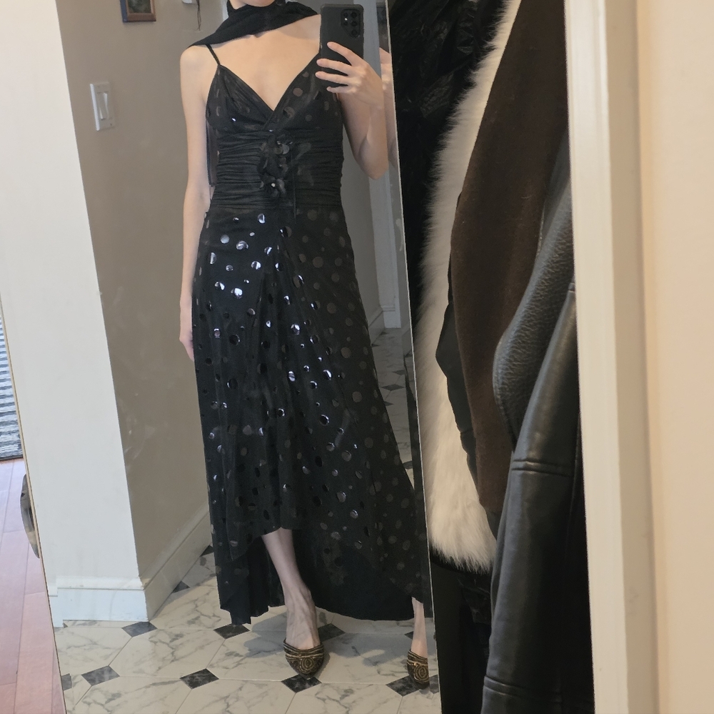 Dress - Picture 2 of 6